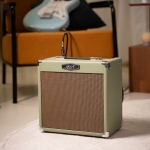 Cort gitárerősítő zengetővel, 15 Watt, pasztell zöld