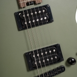 Cort elektromos gitár, Matt Bellamy Signature modell, humbucker szett, matt oliva zöld